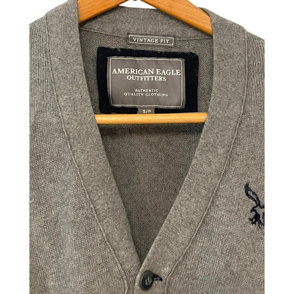 American Eagle Men's Sz S V-Neck Button Cardigan Exposed Seams Knit Gray Grandpa - Picture 4 of 8